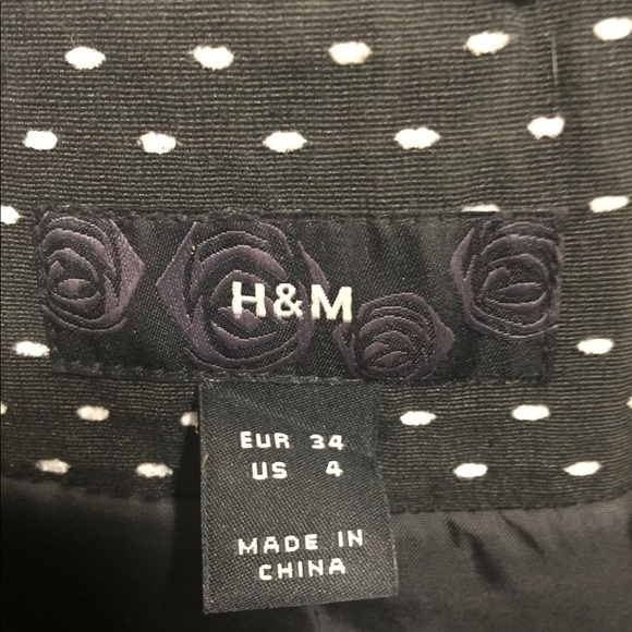 H&M Blazer - Picture 2 of 3